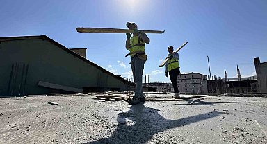 Kavurucu sıcaklıklarda ekmek mücadelesi