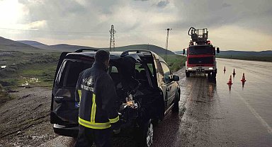 Kaygan yolda zincirleme kaza: 5 yaralı