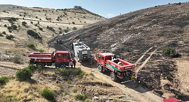 Malatya'da korkutan örtü yangını