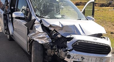 Muradiye'de trafik kazası: 11 yaralı