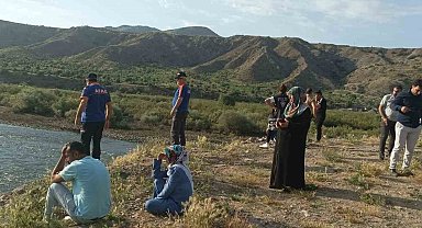 Murat Nehri'nde kaybolan çocuğu arama çalışmaları sürüyor