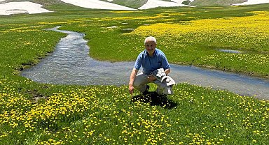 Nebirnav Yaylası'nda 4 mevsim bir aradı