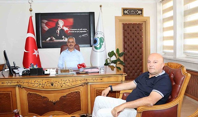 Oltu'da siyasi nezaket adına örnek bir ziyaret