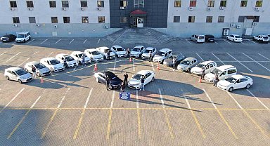 'Arabası İstanbul'da Çalındı, Bingöl'de Bulundu'