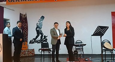 Özalp'ta geleneksel ses yarışması yapıldı