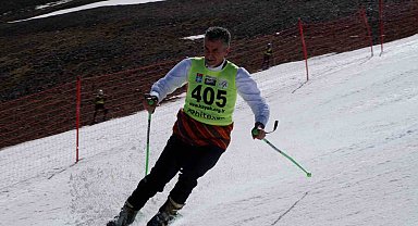 Palandöken'de haziranda kayak keyfi