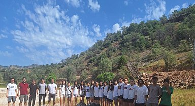 Tunceli'de, gençlerden örnek davranış