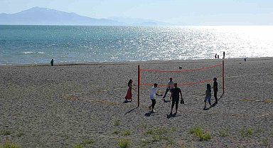 Van Gölü'nde su seviyesi yükseldi