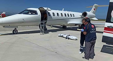 Van'da 2 hasta ambulans uçakla Ankara'ya gönderildi