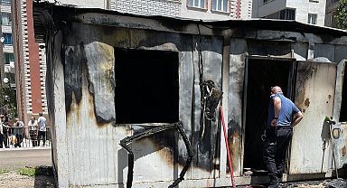 Van'da konteyner yangını