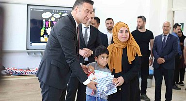 Varto'da 6 bin öğrenci karnesini aldı