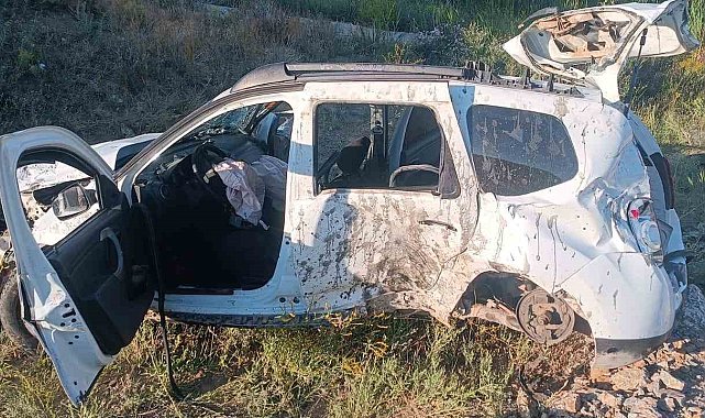 Yüksekova-Van Karayolu'nda yürekleri ağza getiren kaza: 3 kişi ölümden döndü