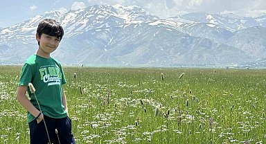 Yüksekova'da yaz ve kış mevsimi bir arada yaşanıyor