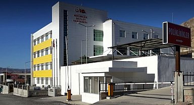 17 yaşındaki genç babasını öldürdü, ağabeyini yaraladı