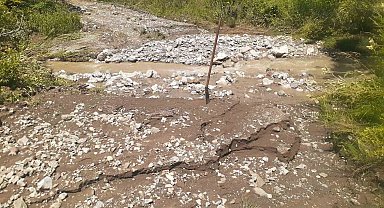 30 yıl sonra köyüne dönerek ekim yaptı, ektiklerini dolu ve sağanak vurdu