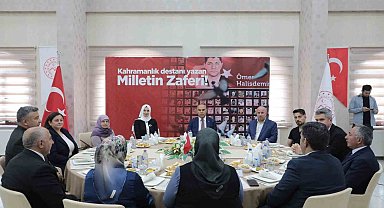 Ağrı Valisi Koç ve eşi, 15 Temmuz'da şehit aileleri ve gazilerle yemekte bir araya geldi