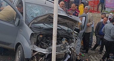 Ağrı'da direksiyon hakimiyetinin kaybedilmesiyle 4 kişi yaralandı