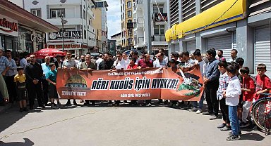 Ağrı'da Netanyahu'nun ABD Kongresi'nde ayakta alkışlanmasına tepki