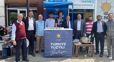 AK Parti Çıldır İlçe Teşkilatı'ndan aşure ikramı