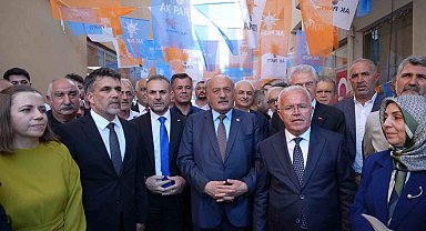 AK Parti Erzincan İl Başkanlığında bayrak değişimi