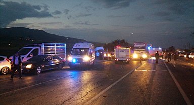 Bitlis'te trafik kazası: 6 aralı
