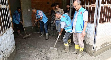 Din görevlileri vatandaşın yardımına koştu