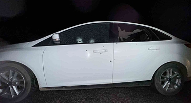 Diyarbakır-Bingöl Karayolunda Seyir Halinde Taranan Otomobildeki Yaralılardan 2 Kişi Hayatını Kaybetti