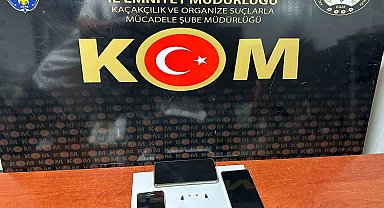 Ehliyet sınavında özel düzenekli kopyaya tutuklama