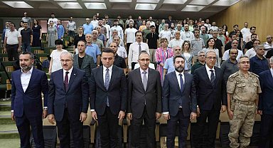 Elazığ'da 'Türk Tarihinde Darbeler ve 15 Temmuz Konferansı' düzenlendi