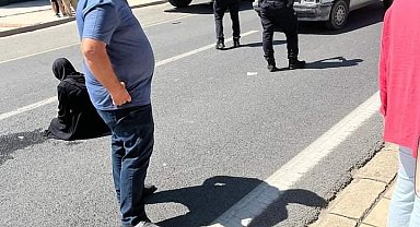 Elazığ'da araç yayalara çarptı: 2 yaralı