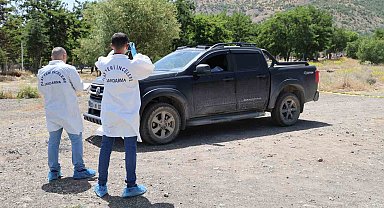 Elazığ'da bir araç içerisinde 2 kişi ölü bulundu