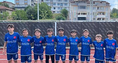 Elazığsporlu futbolcular yürekleri ısıttı