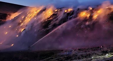 Erciş'te çöplükte çıkan yangın kısa süre içinde söndürüldü