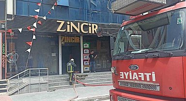 Erciş'te mağazada yangın