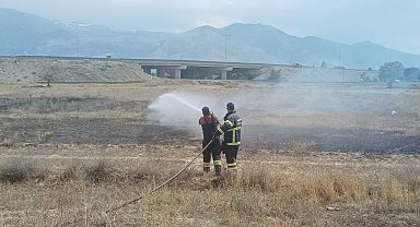 Erzincan'da örtü yangını büyümeden söndürüldü