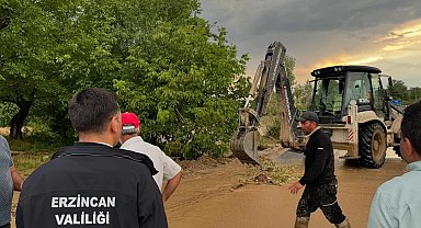 Erzincan'da sağanak yağış etkili oldu