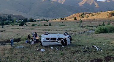 Erzincan'da trafik kazası: 1 ölü, 6 yaralı