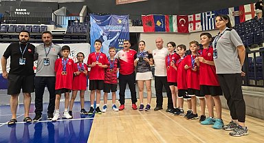 Erzincanlı sporcular İstanbul'da 14 madalya kazandı