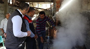 Erzurum'da dutun pekmeze yolculuğu sürüyor