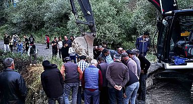 Erzurum'da sel ve yağış ilçeleri felç etti