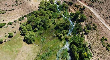 Girlevik Şelalesi'ne hayat veren gözeler, ziyaretçilerin uğrak yeri oldu