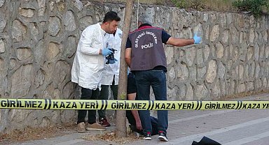 İş adamı iple ağaca asılı halde ölü bulundu