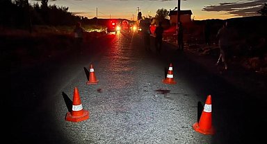 Kamyonetin çarptığı 18 yaşındaki genç hayatını kaybetti