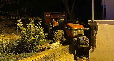 Kontrolden çıkan traktör dehşet saçtı: 2 ölü, 2 yaralı
