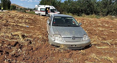 Malatya'da otomobil şarampole düştü: 3 yaralı