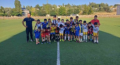 Malazgirt'te futbol akademisine büyük ilgi