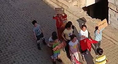 Çocuklar Filistin İçin Yürüdüler