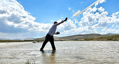 Murat Nehri'nin bereketli suyu vatandaşın geçim kaynağı oldu