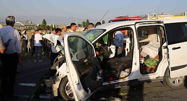 Muş'ta feci kaza: 1 ölü, 1 yaralı