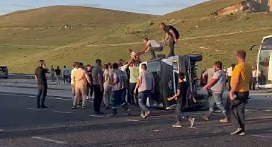 Pasinler'de zincirleme trafik kazası: 3 yaralı